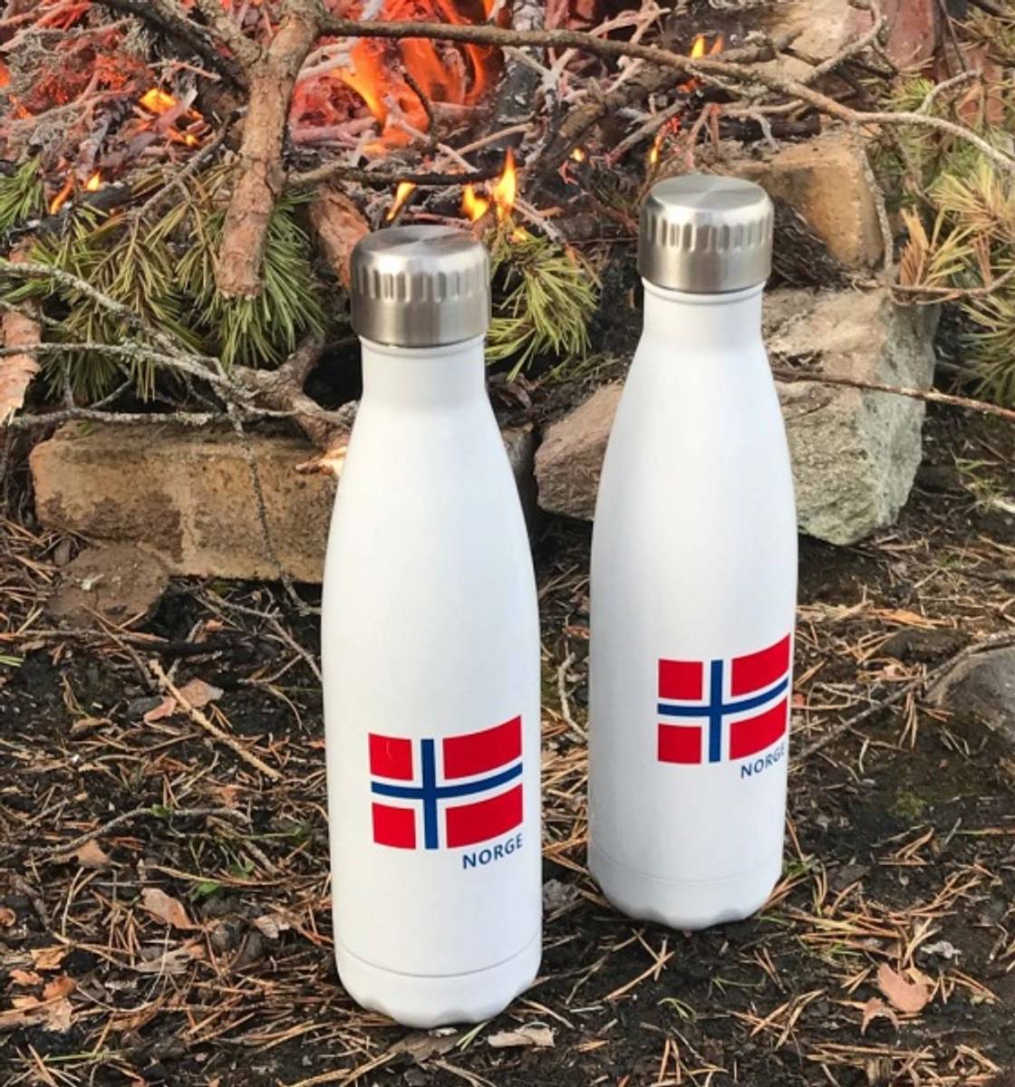 Vacuum flask with Norwegian flag