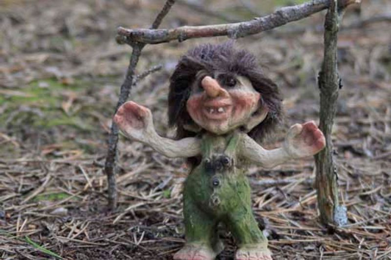 Troll, gentleman (Troll # 031)