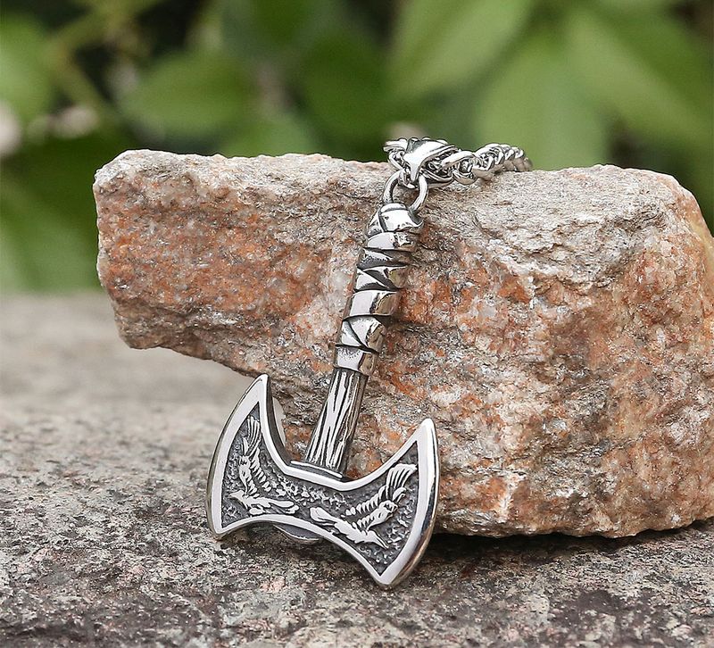 Viking necklace, Double edged axe