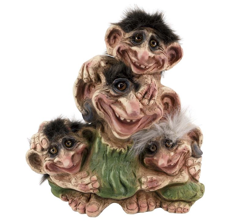 Playful Family, Limited edition 2025 (Troll #327)