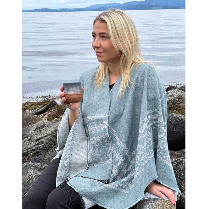 Main Image Poncho, Star pattern, ice blue