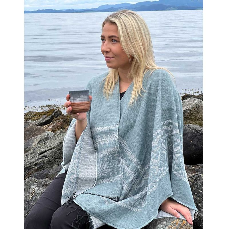 Poncho, Star pattern, ice blue
