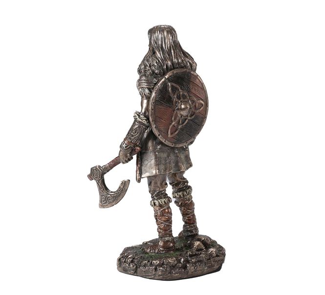 Main Image Viking lady with axes